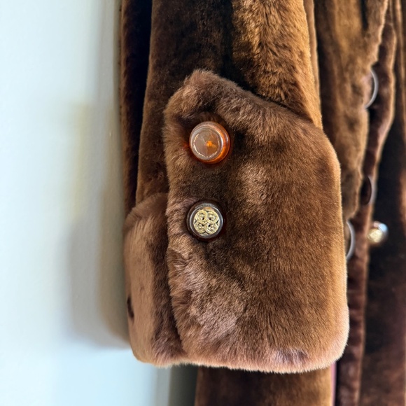 Vintage Hudson’s Bay sheared Beaver fur coat, long brown real fur 1960s to 70s m - Picture 7 of 13